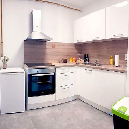 Central Bus Station Apartment Загреб Екстериор снимка