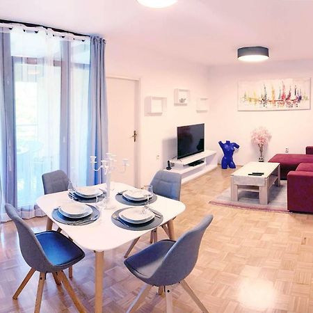 Central Bus Station Apartment Загреб Екстериор снимка