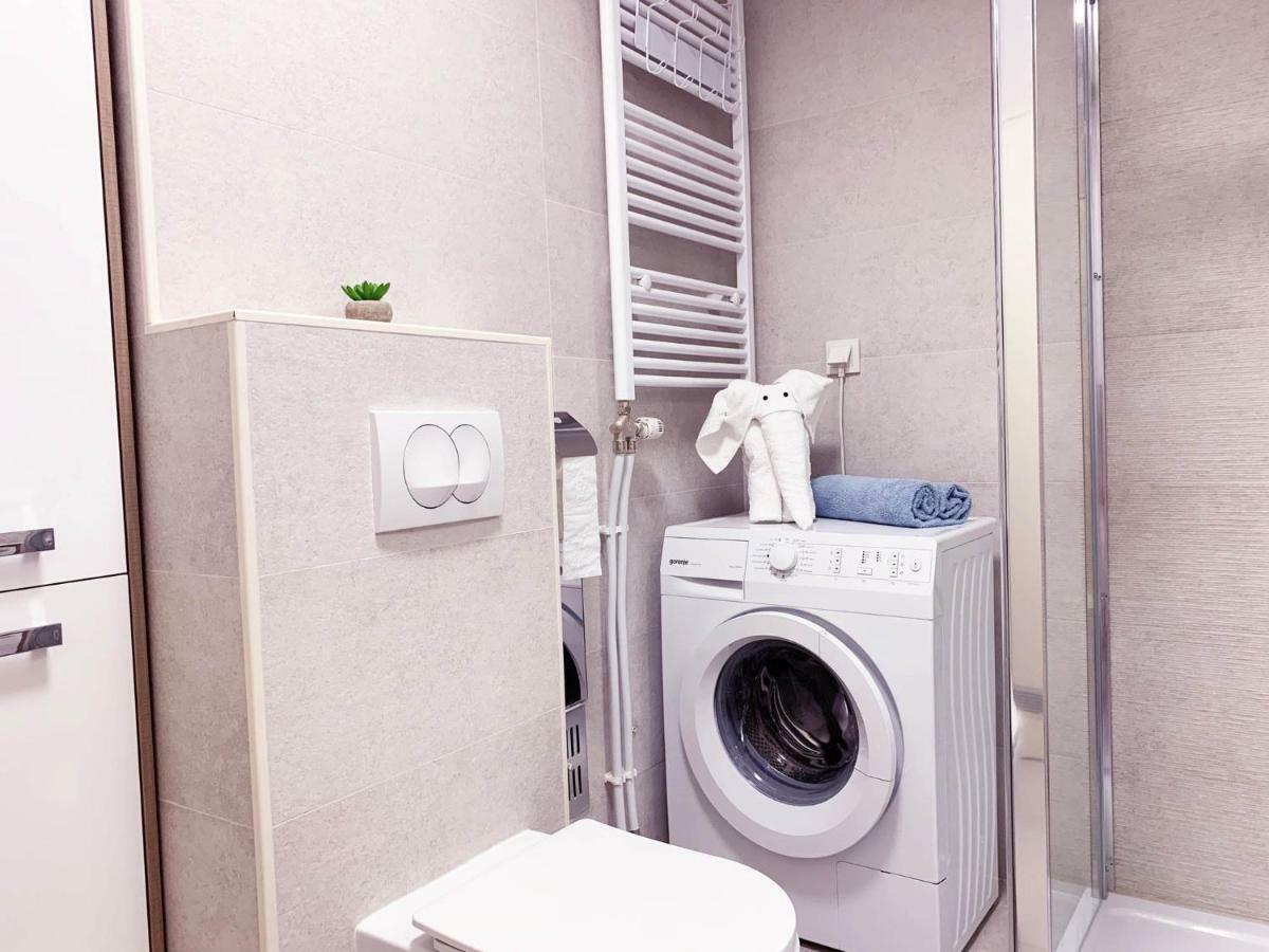 Central Bus Station Apartment Загреб Екстериор снимка